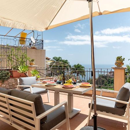 Taormina Panoramic Apartment With Parking 外观 照片