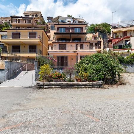 Taormina Panoramic Apartment With Parking 外观 照片