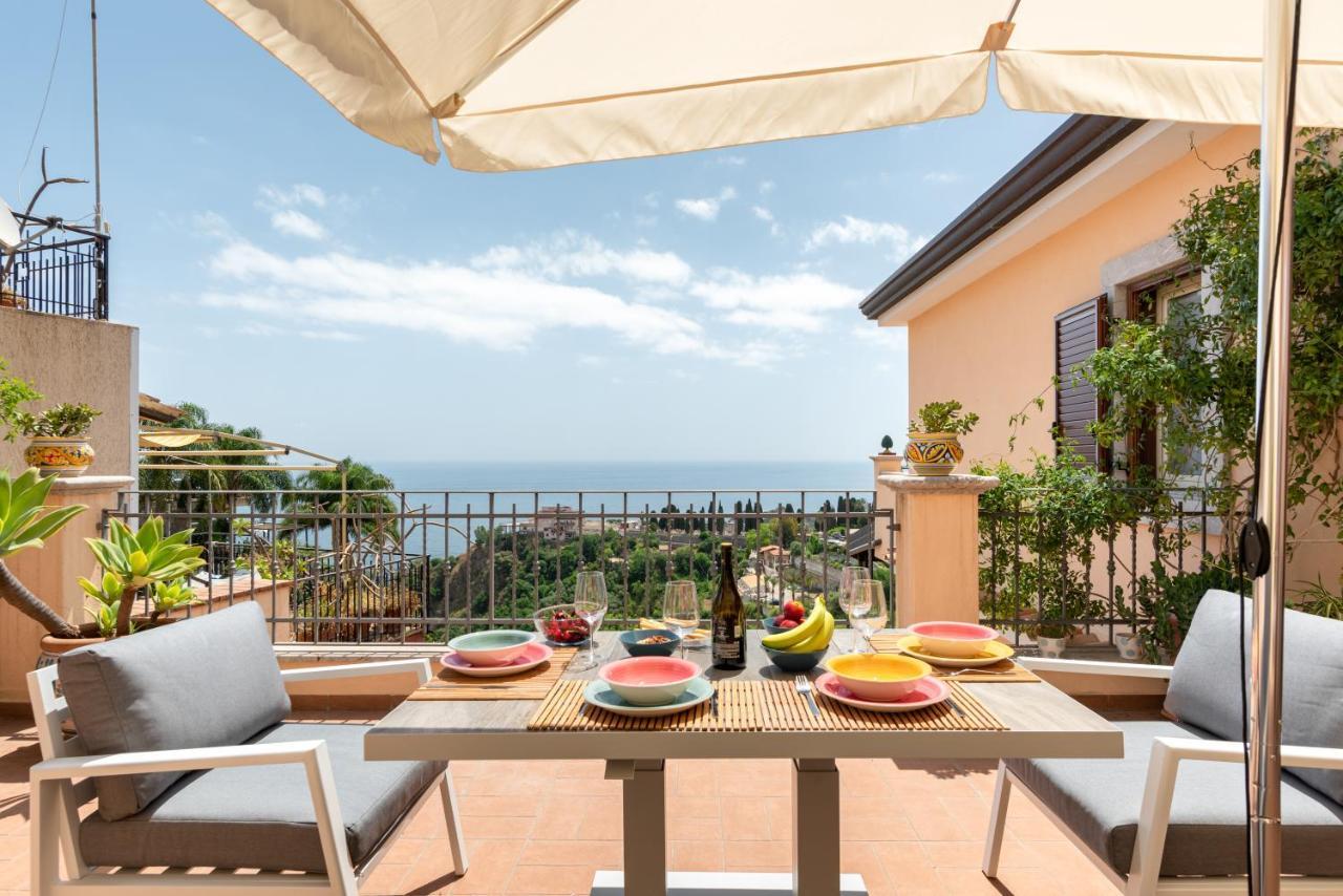 Taormina Panoramic Apartment With Parking 外观 照片