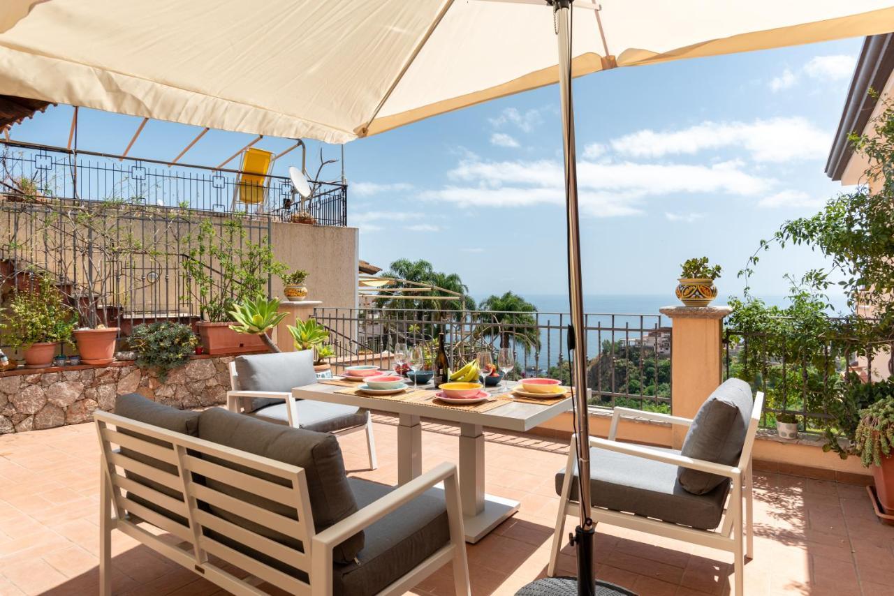 Taormina Panoramic Apartment With Parking 外观 照片